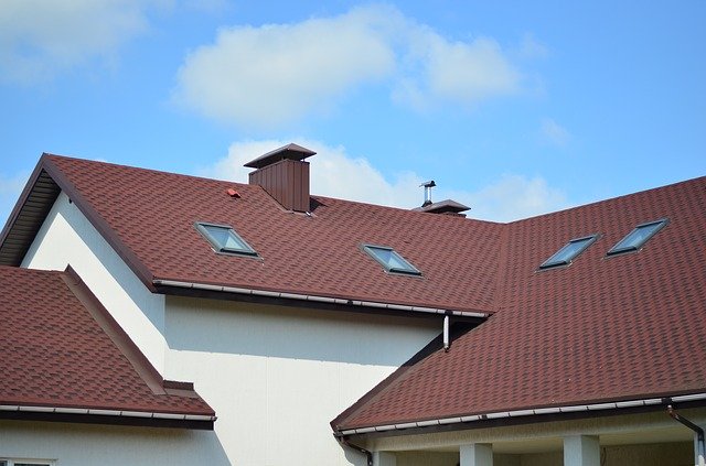 Picture of a Reno roofing re-roof on a house